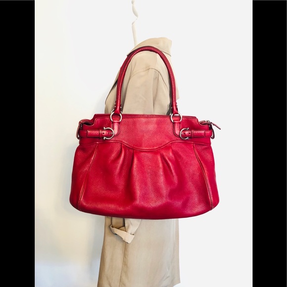 ♥️👜 Salvatore Ferragamo Handbag - Picture 1 of 8